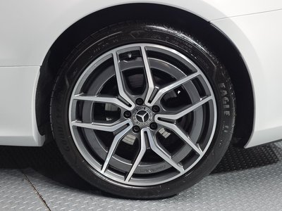 MERCEDES-BENZ E-CLASS - 10