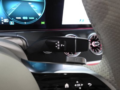 MERCEDES-BENZ E-CLASS - 9