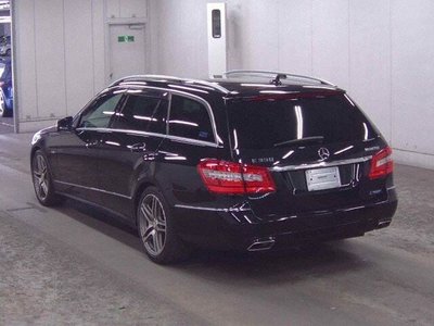 MERCEDES-BENZ E-CLASS - 2