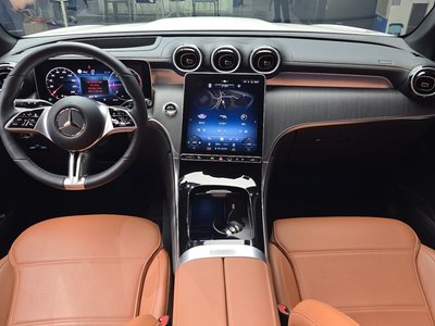 صورة 5 لـ 2024 Mercedes-BENZ GLC