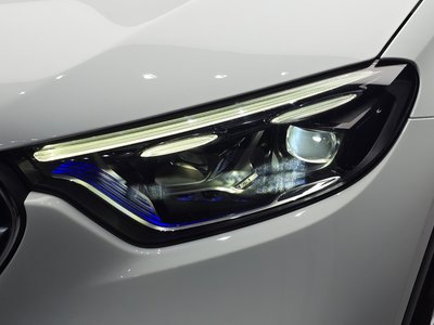 صورة 9 لـ 2024 Mercedes-BENZ GLC