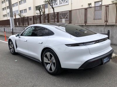 PORSCHE TAYCAN - 5