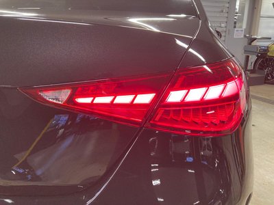 MERCEDES-BENZ C-CLASS - 9