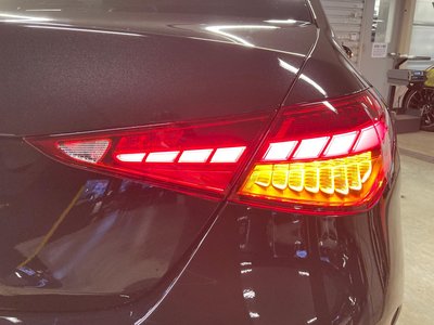 MERCEDES-BENZ C-CLASS - 10