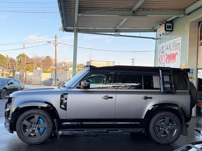 LAND ROVER DEFENDER - 6