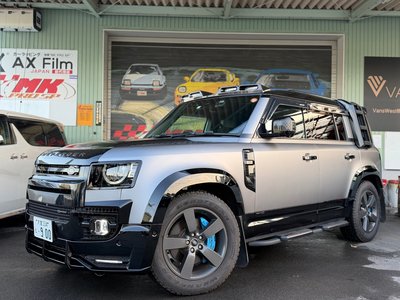LAND ROVER DEFENDER - 3