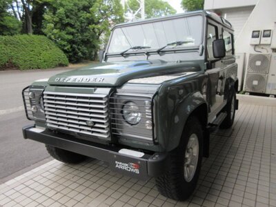LAND ROVER DEFENDER