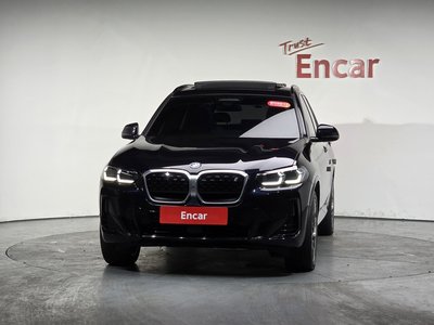 BMW IX3 - 3