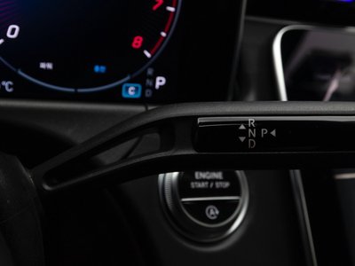 MERCEDES-BENZ E-CLASS - 9