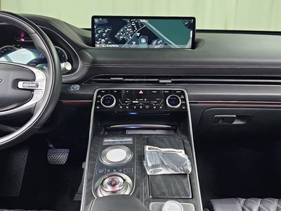 2021 Genesis GV80 thumbnail 23