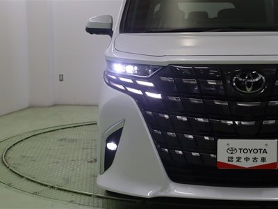 TOYOTA ALPHARD - 9