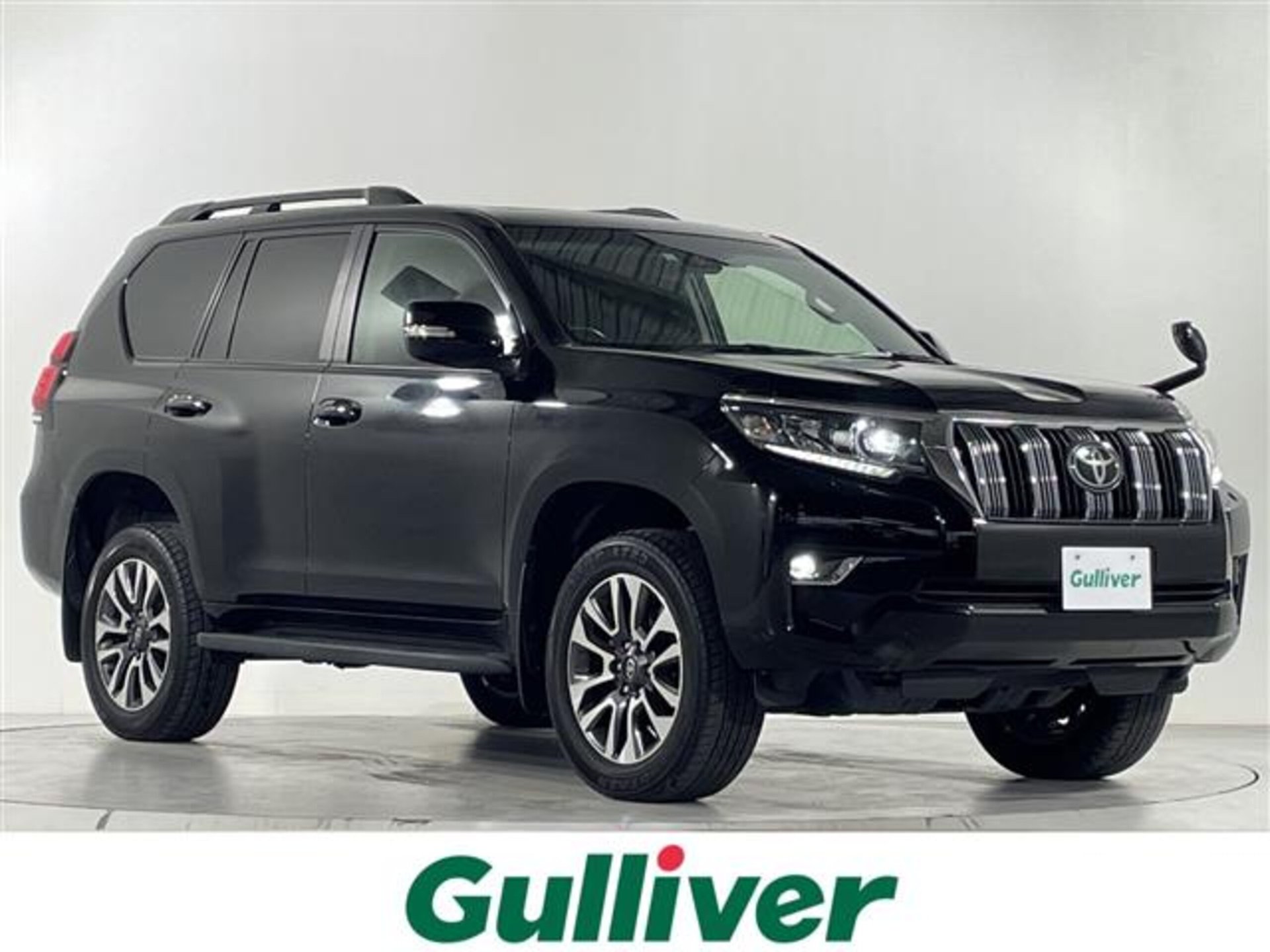 TOYOTA LAND CRUISER PRADO - View 1
