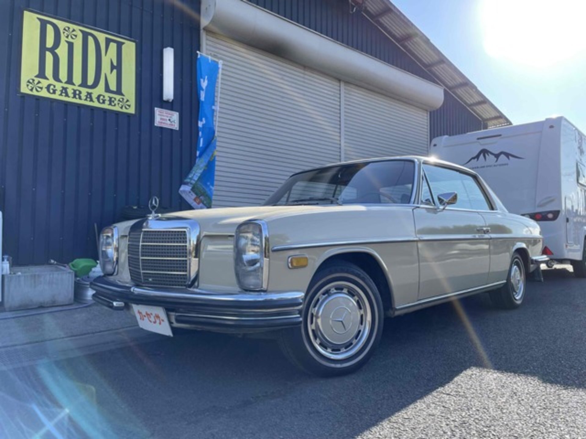 MERCEDES-BENZ MEDIUM-CLASS COUPE - View 1