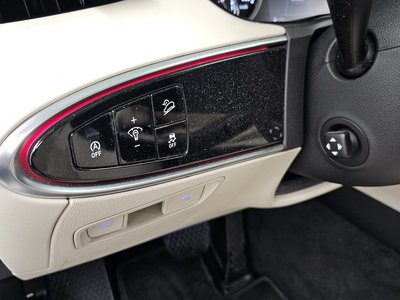 2022 Genesis GV70 thumbnail 27