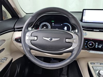 2022 Genesis GV70 thumbnail 19