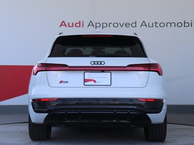 AUDI Q8 E-TRON - 6