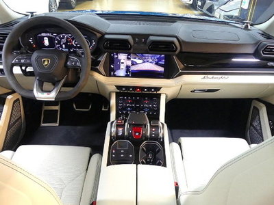 صورة 7 لـ 2025 Lamborghini URUS