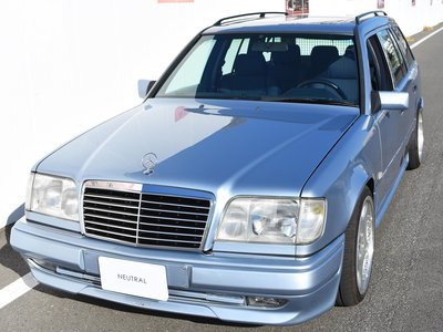 MERCEDES-BENZ E-CLASS - 6