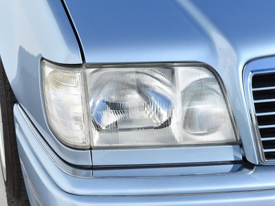 MERCEDES-BENZ E-CLASS - 4