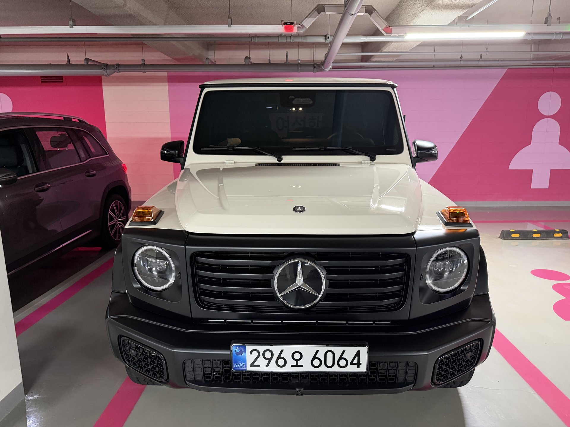 MERCEDES-BENZ G-CLASS - View 1