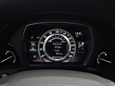 LEXUS LS - 8