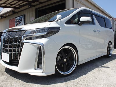 TOYOTA ALPHARD - 1
