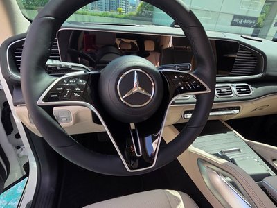 MERCEDES-BENZ GLE - 10