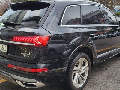 AUDI Q7 - 7