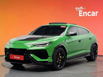 LAMBORGHINI URUS - 1