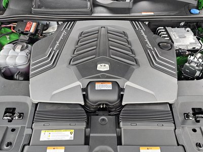 LAMBORGHINI URUS - 7