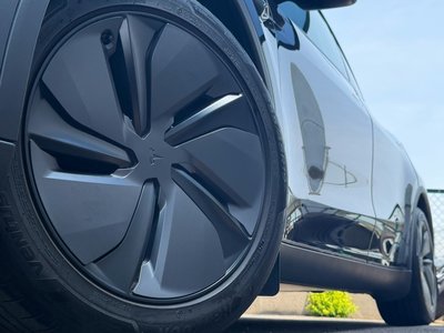 صورة مصغرة 27 لـ 2025 Tesla MODEL Y