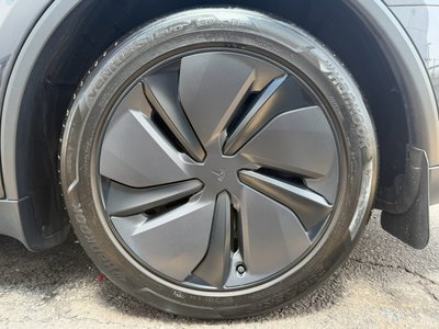 صورة مصغرة 30 لـ 2025 Tesla MODEL Y