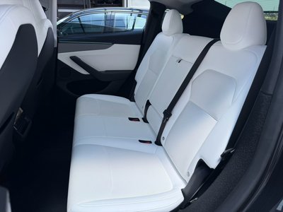 صورة مصغرة 45 لـ 2025 Tesla MODEL Y