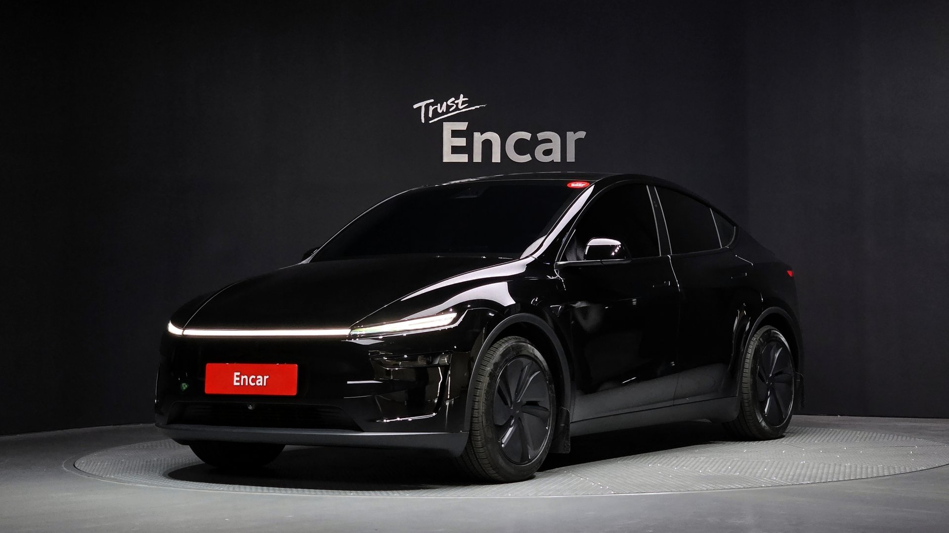 TESLA MODEL Y - View 1