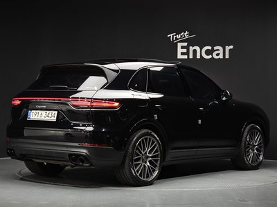 PORSCHE CAYENNE - 4