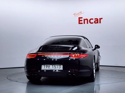 PORSCHE 911 - 4