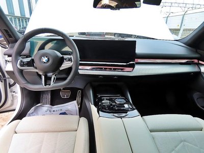 BMW 5 SERIES - 5