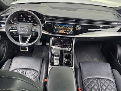 AUDI Q8 - 5