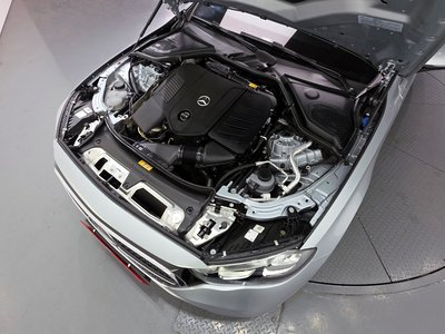 MERCEDES-BENZ E-CLASS - 7