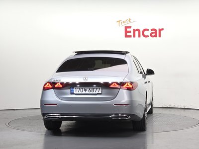 MERCEDES-BENZ E-CLASS - 4