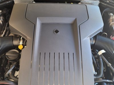 LAND ROVER DEFENDER - 7