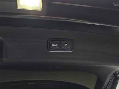 2024 Genesis GV70 thumbnail 27