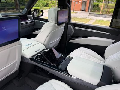 2025 Cadillac ESCALADE 5TH GENERATION — миниатюра 13