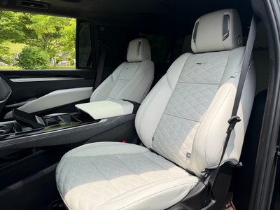 2025 Cadillac ESCALADE 5TH GENERATION 照片 9