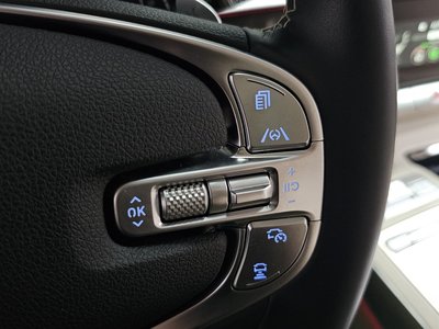 2023 Genesis GV70 thumbnail 38
