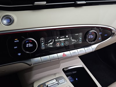 2023 Genesis GV70 thumbnail 31