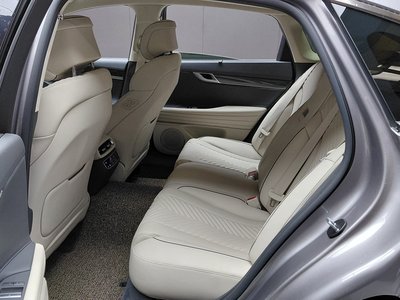 2023 Genesis G80 (RG3) — миниатюра 17