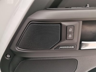 2025 LAND Rover DEFENDER 照片 3