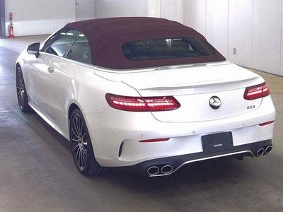 MERCEDES-BENZ E-CLASS - 2