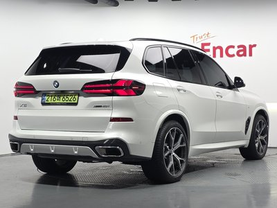 صورة 2 لـ 2025 BMW X5